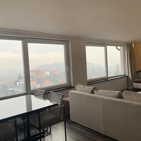House Of Art בית הארחה 3*