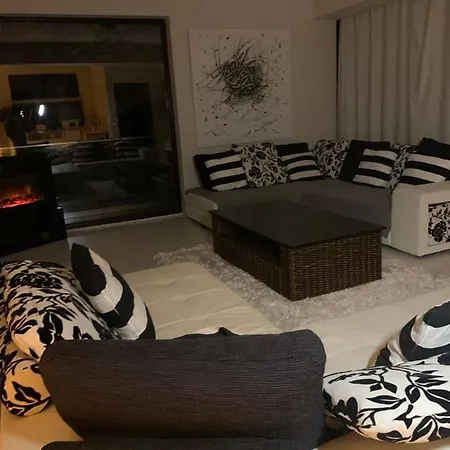 House Of Art 3*
