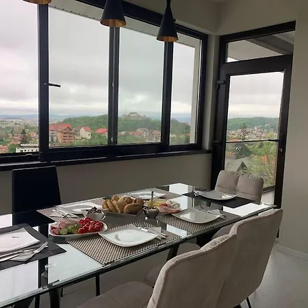 House Of Art 3* 브라쇼브